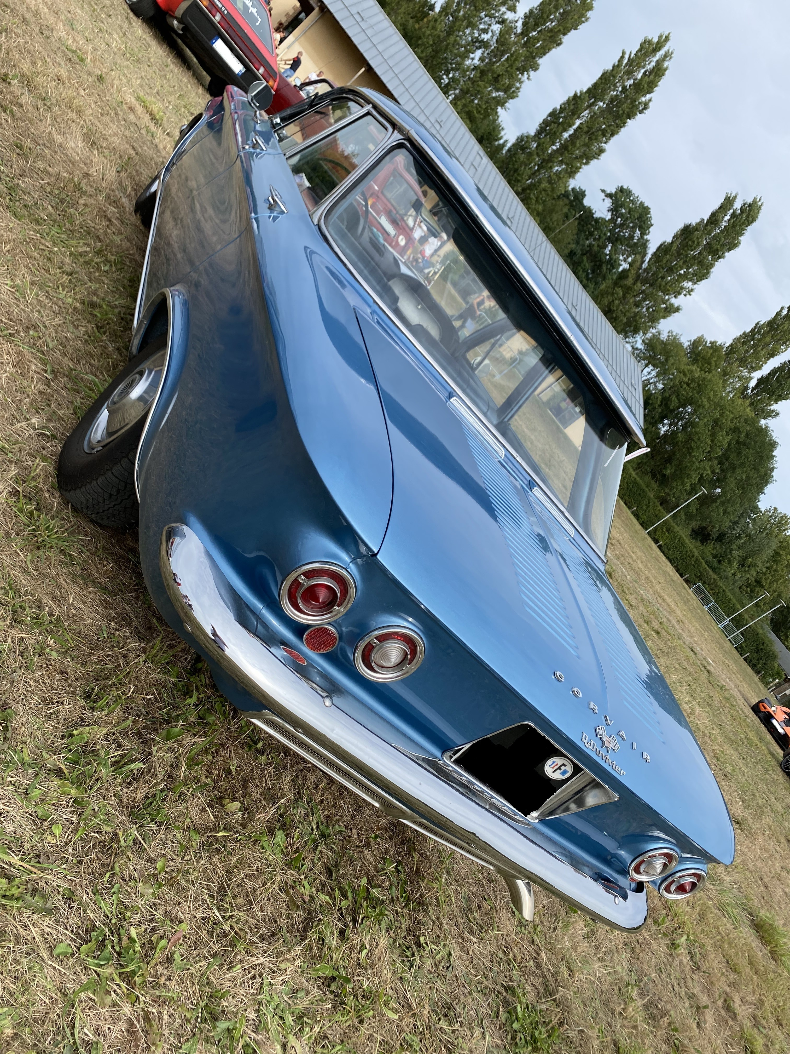 Corvair bleu 2