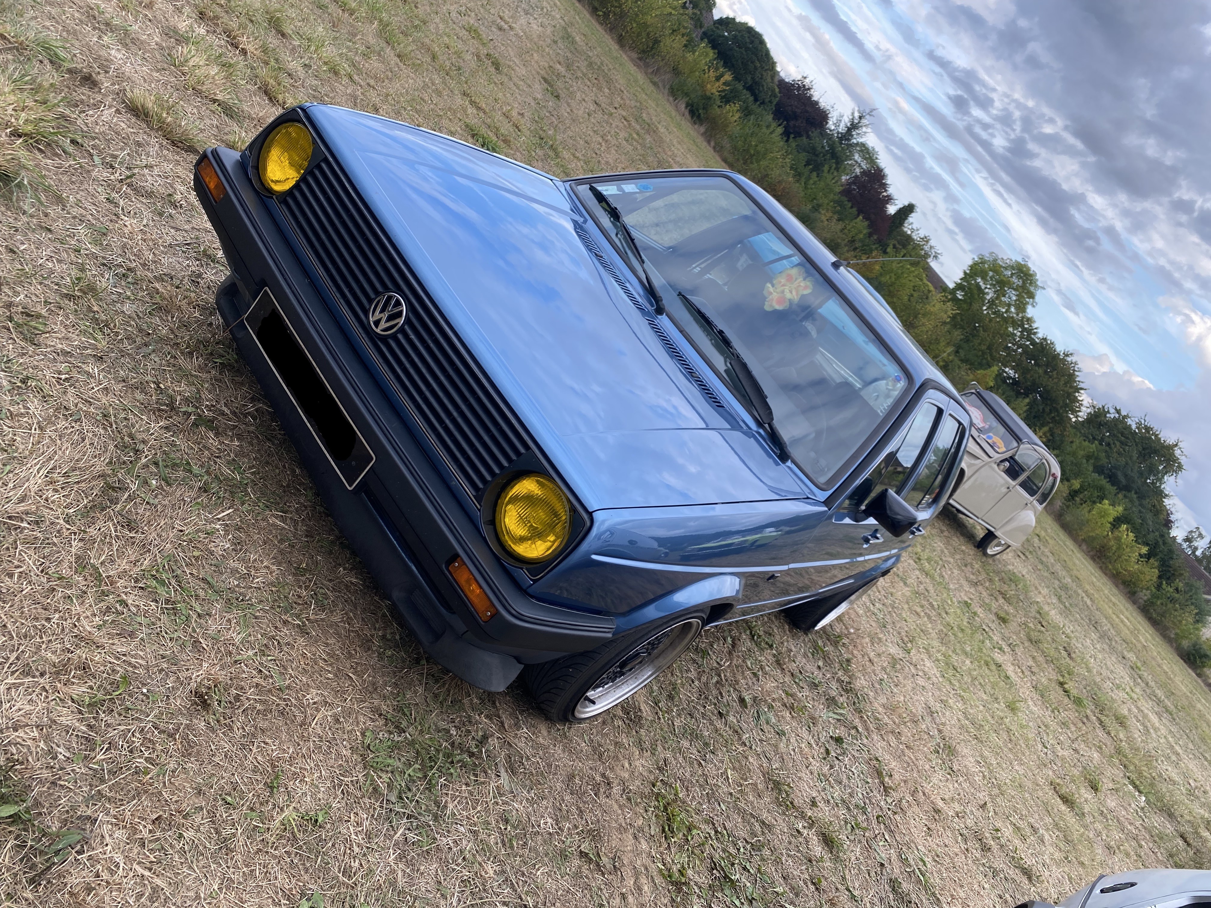 Golf 1 bleu