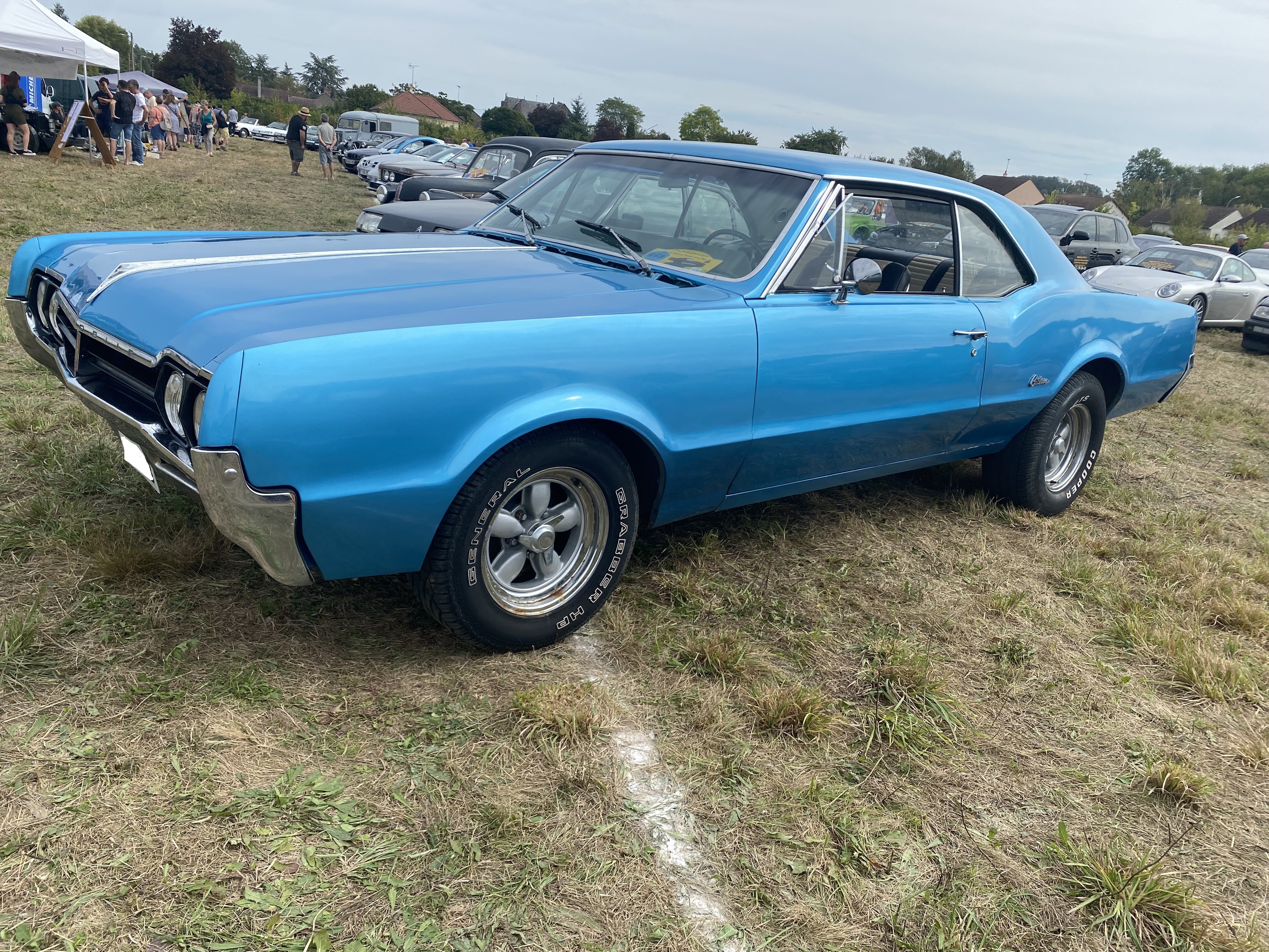 Oldsmobile 1
