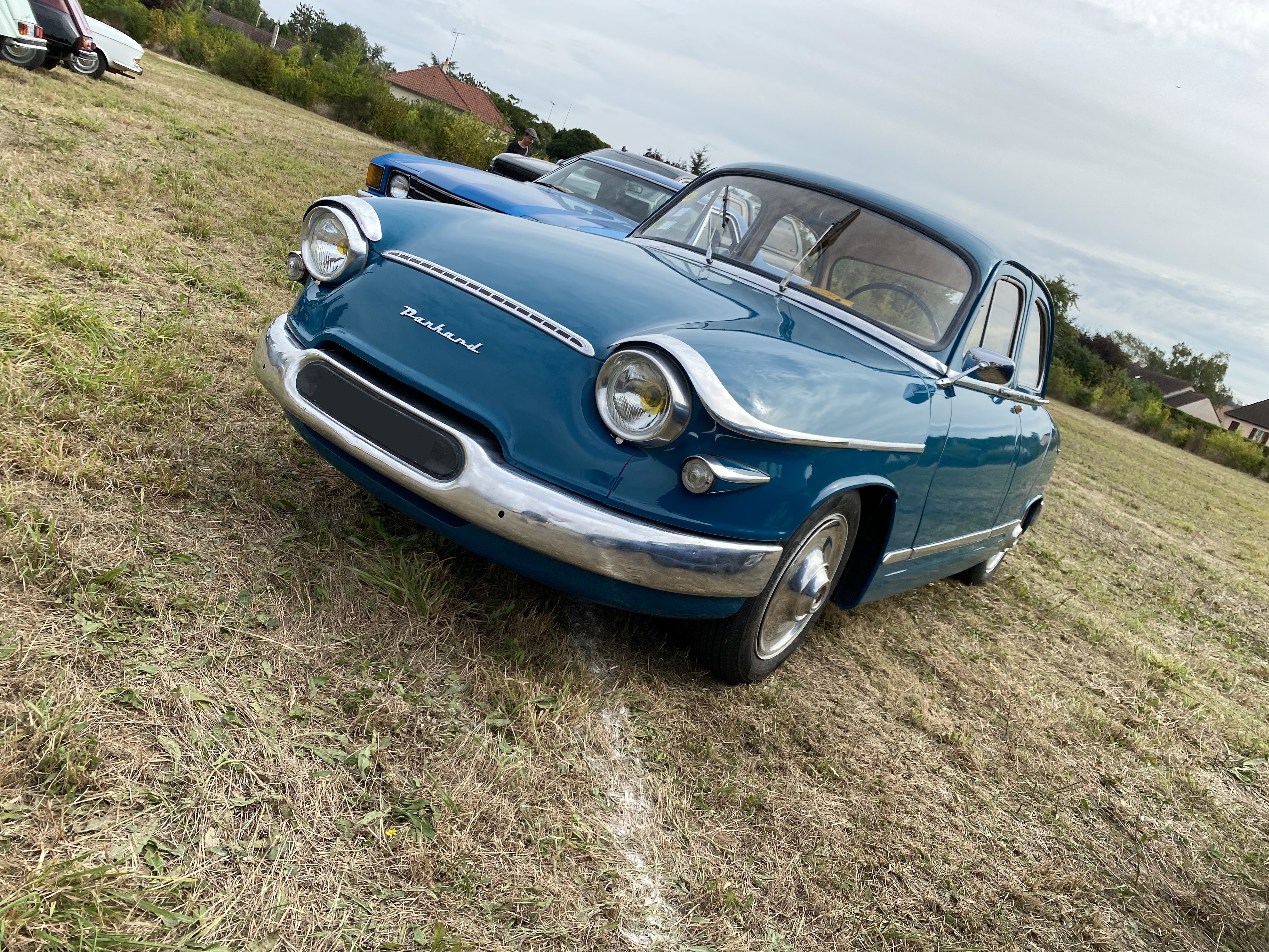 Panhard pl17 bleu 1
