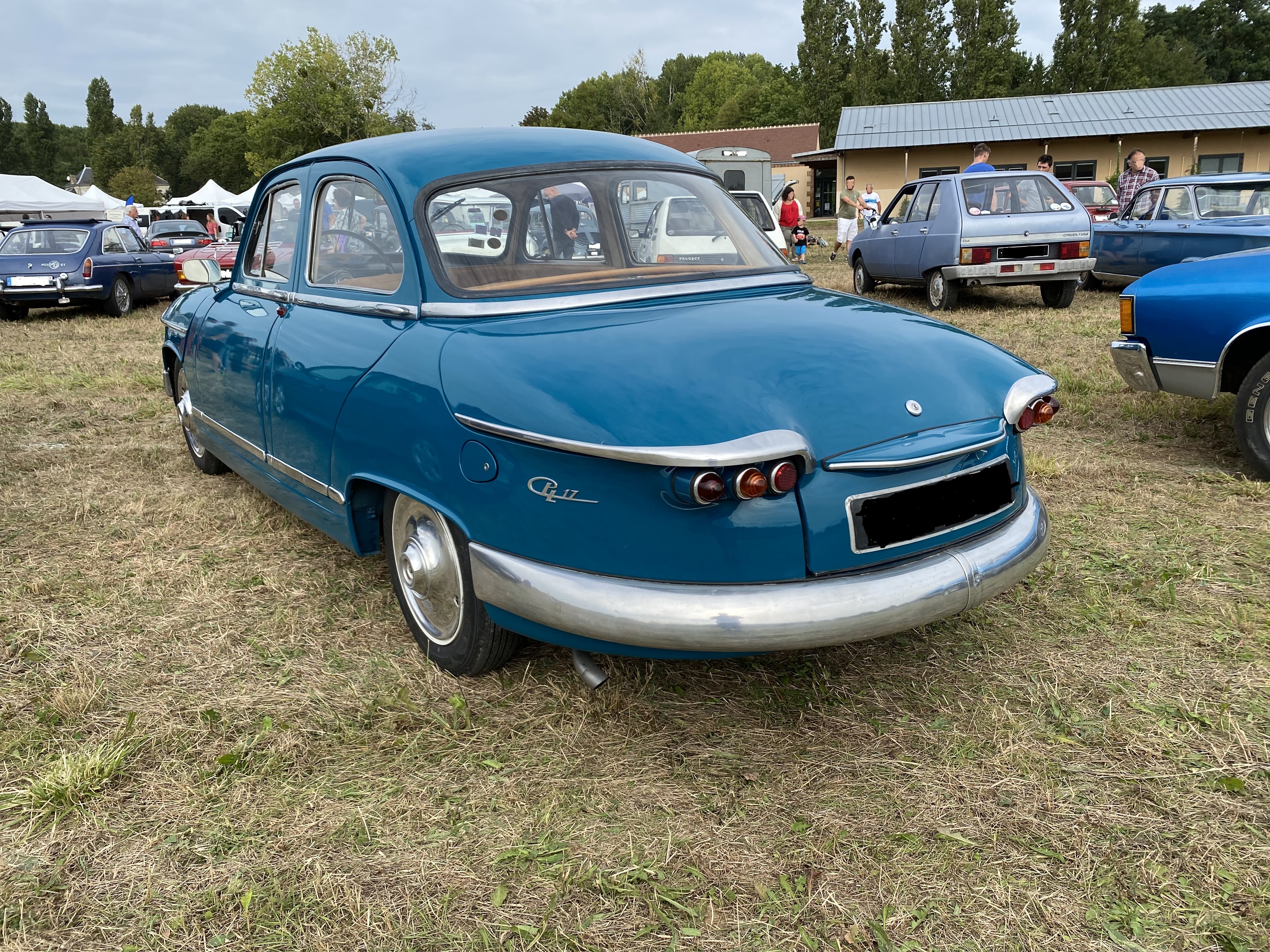 Panhard pl17 bleu 2