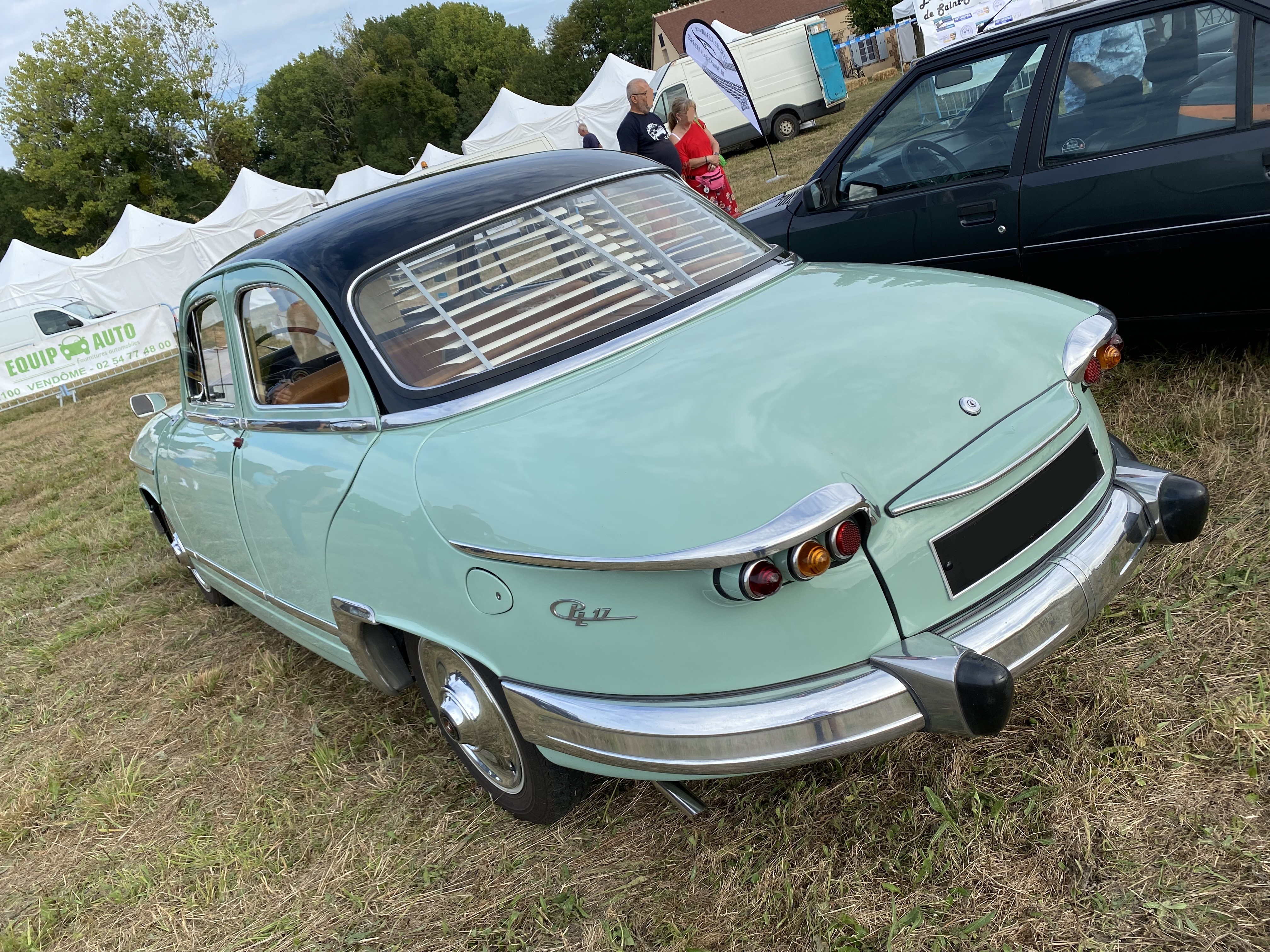 Panhard pl17 turquoise 2