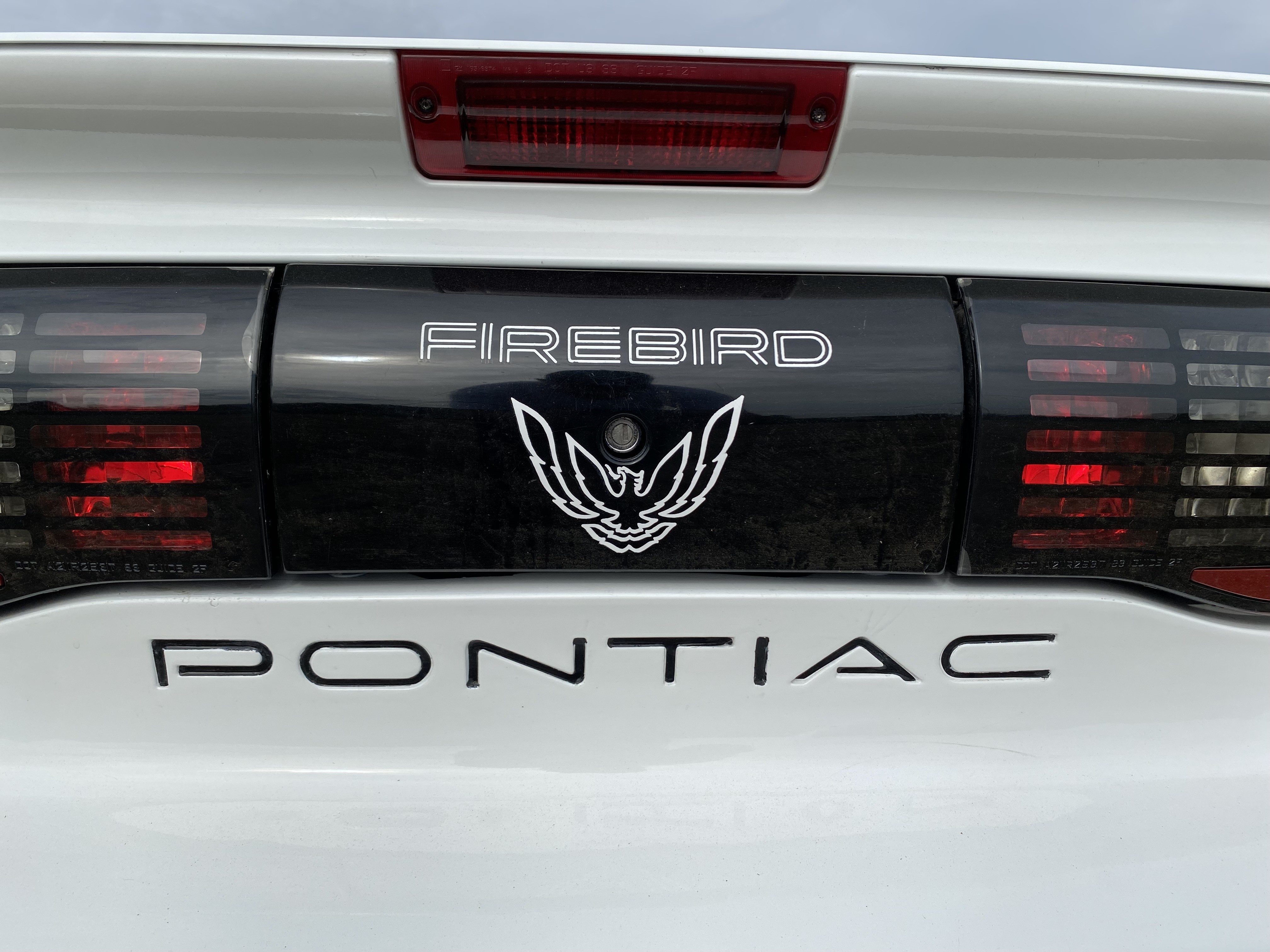 Pontiac blanche 3