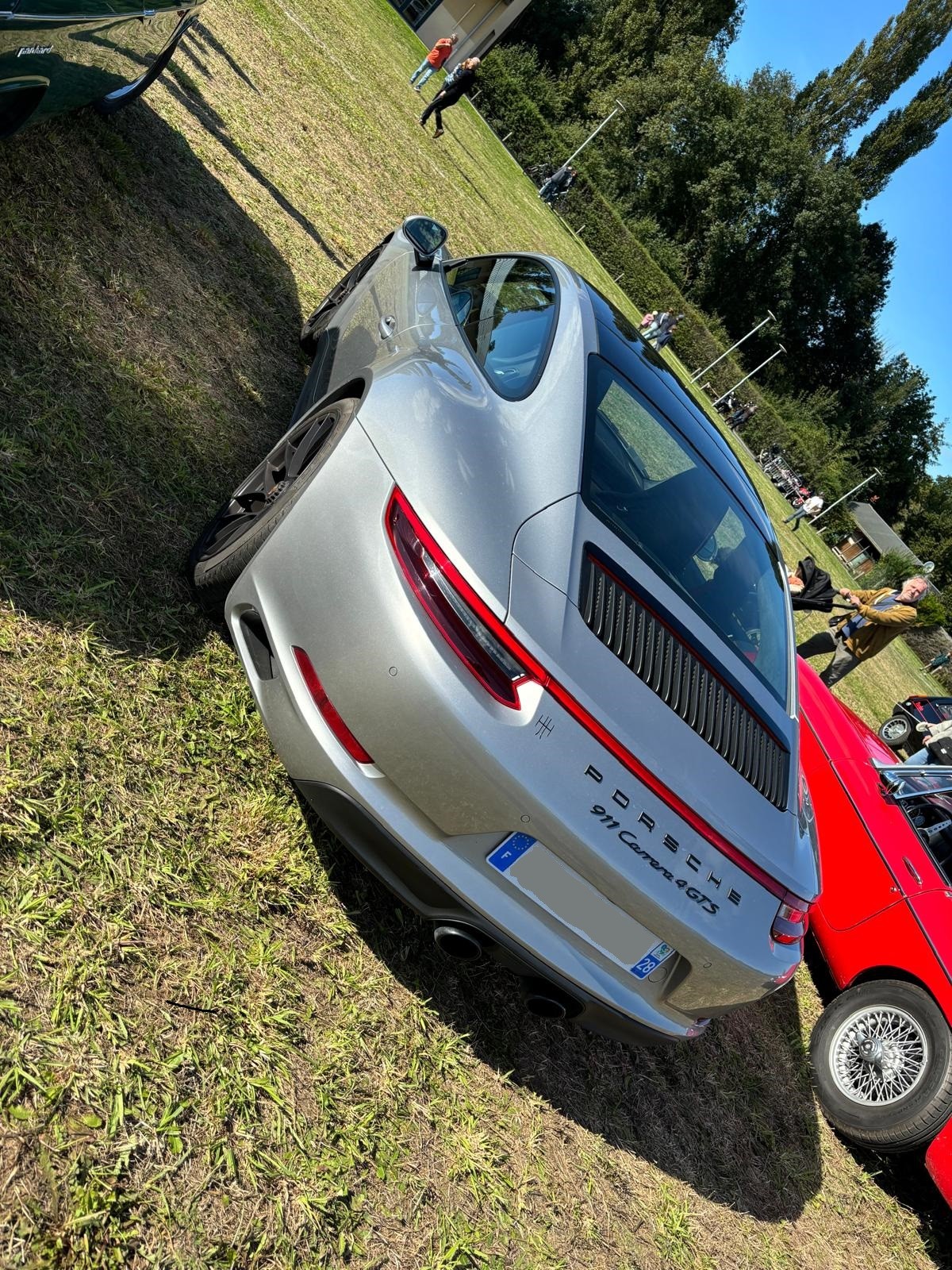 Porsche carrera 4 2
