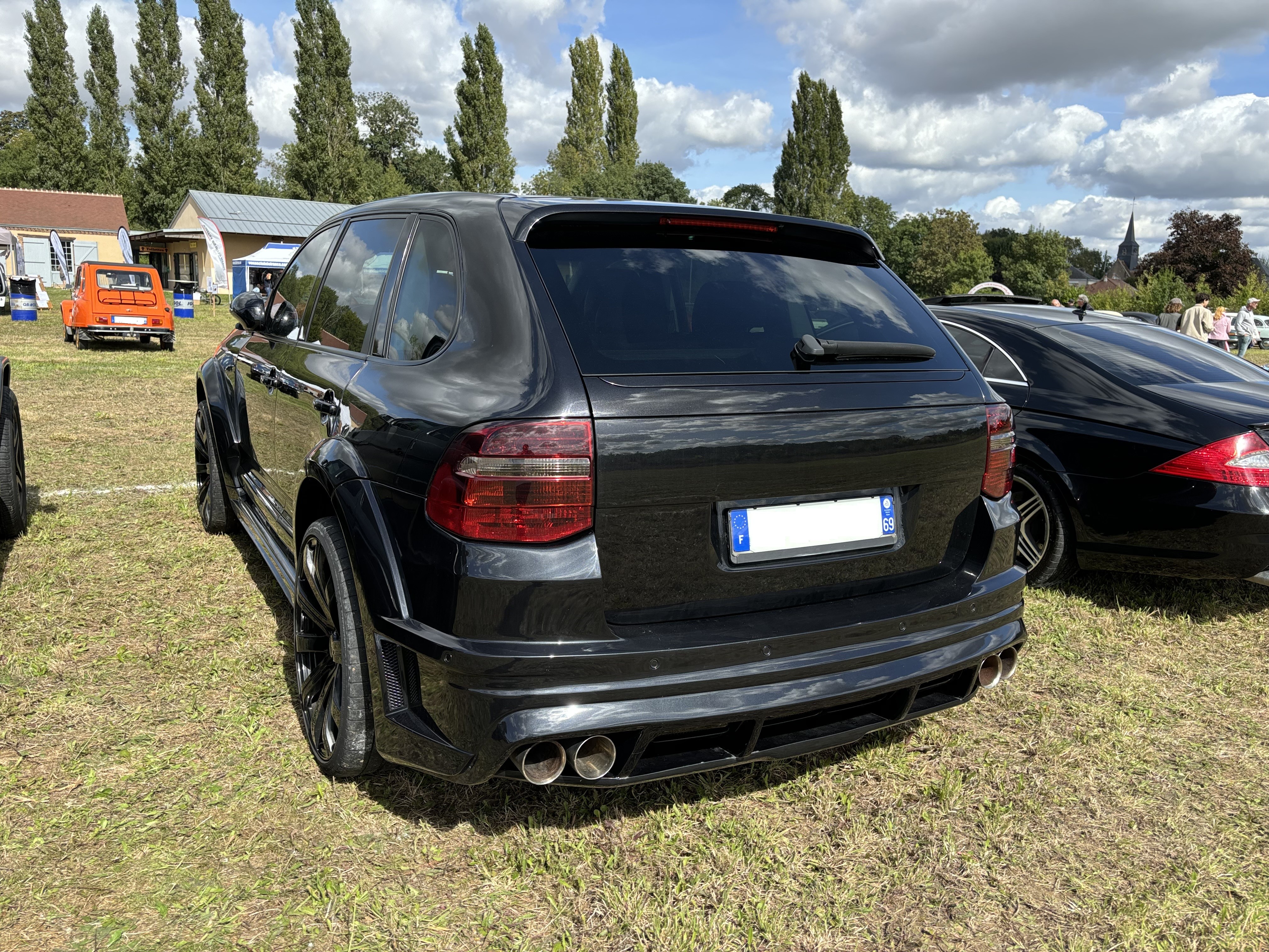 Porsche cayenne 2