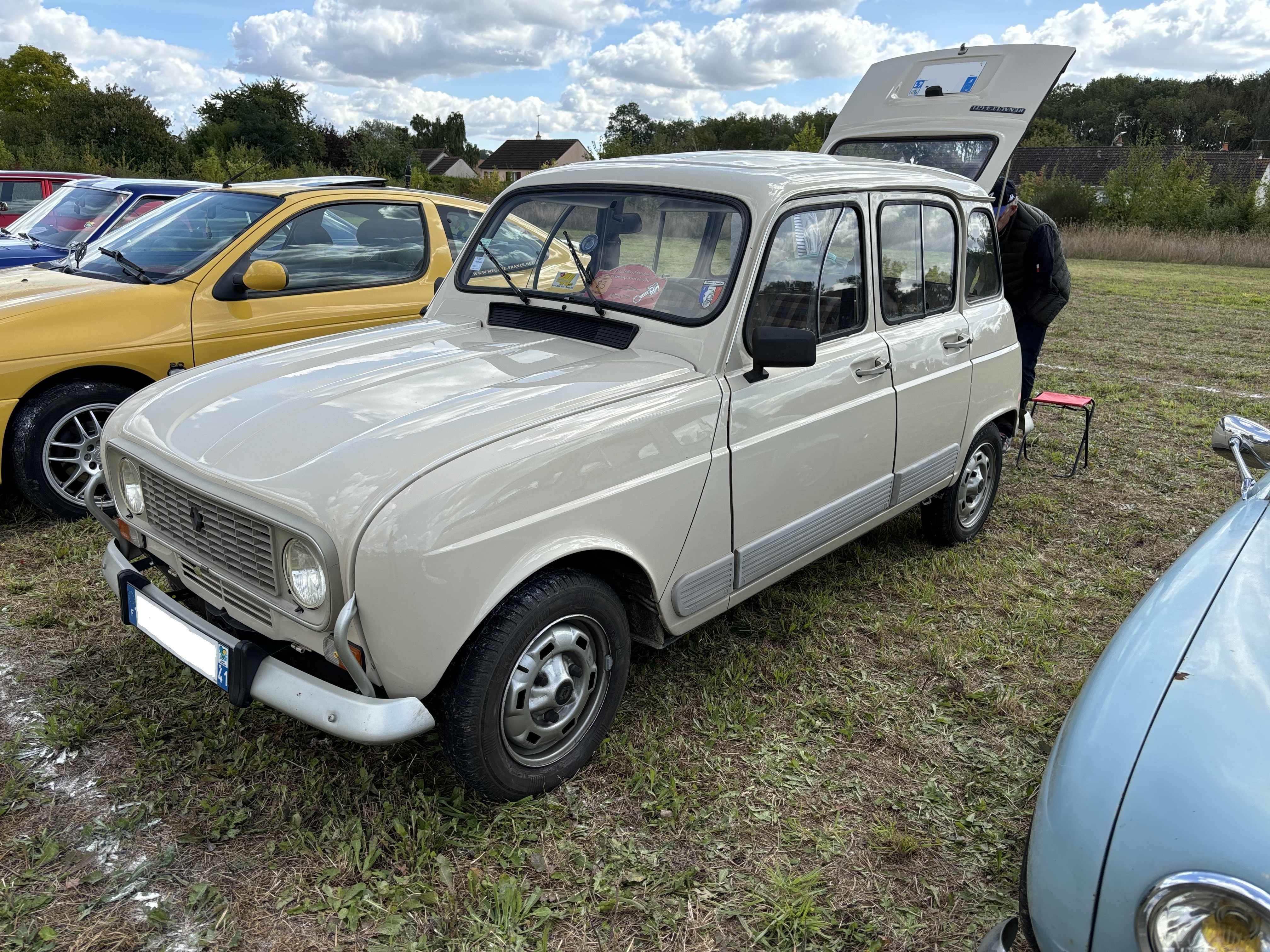 Renault4 gtl 1
